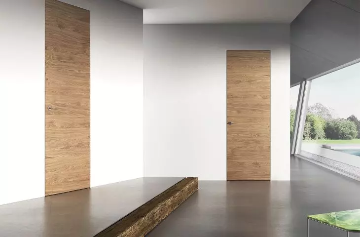 A hidden door that adapts to any environment