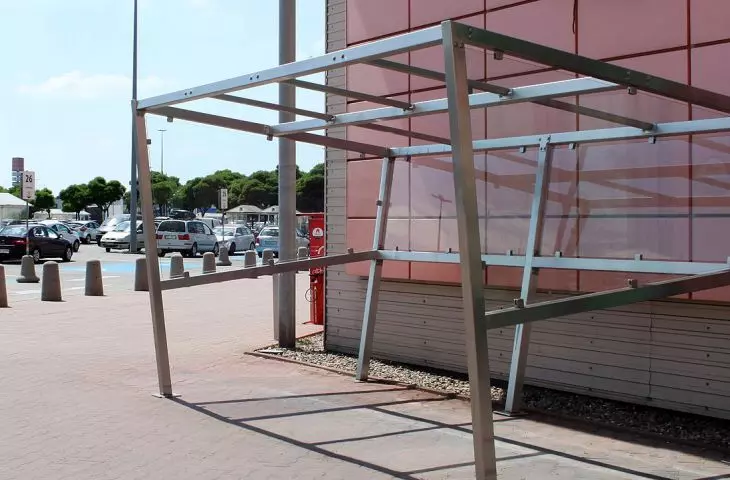 Inoplex small urban architecture