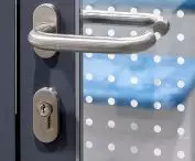 Interfit glass hardware