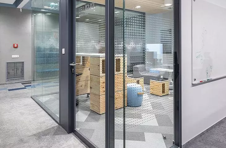 Fittings for glass furniture and structures - Libra Business Center, Warsaw, Poland
