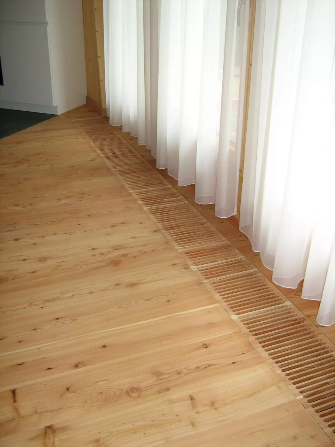 Grzejniki
REGULUS®-system - ogrzewanie domów drewnianych 