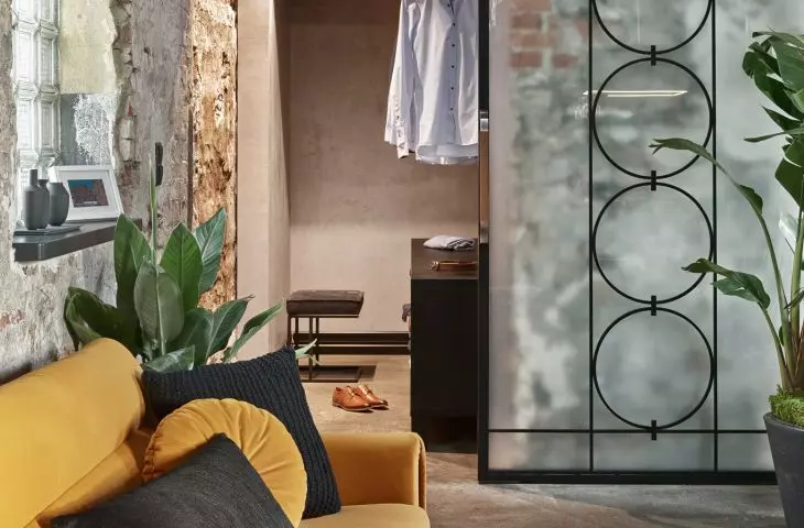 in the interior, the designers left the brick walls, concrete floor and lintels, among other things