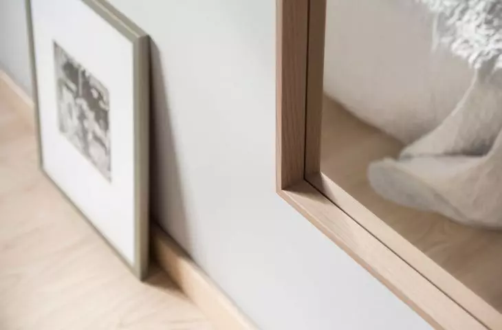 subtle decoration in the bedroom
