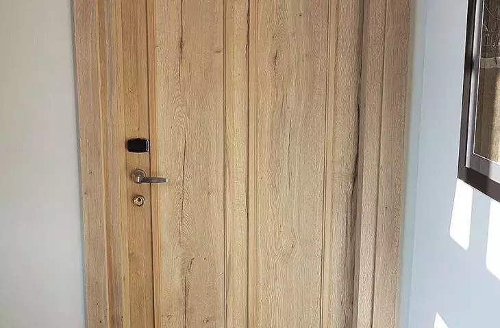 Fireproof interior wooden doors for hotels and historic buildings