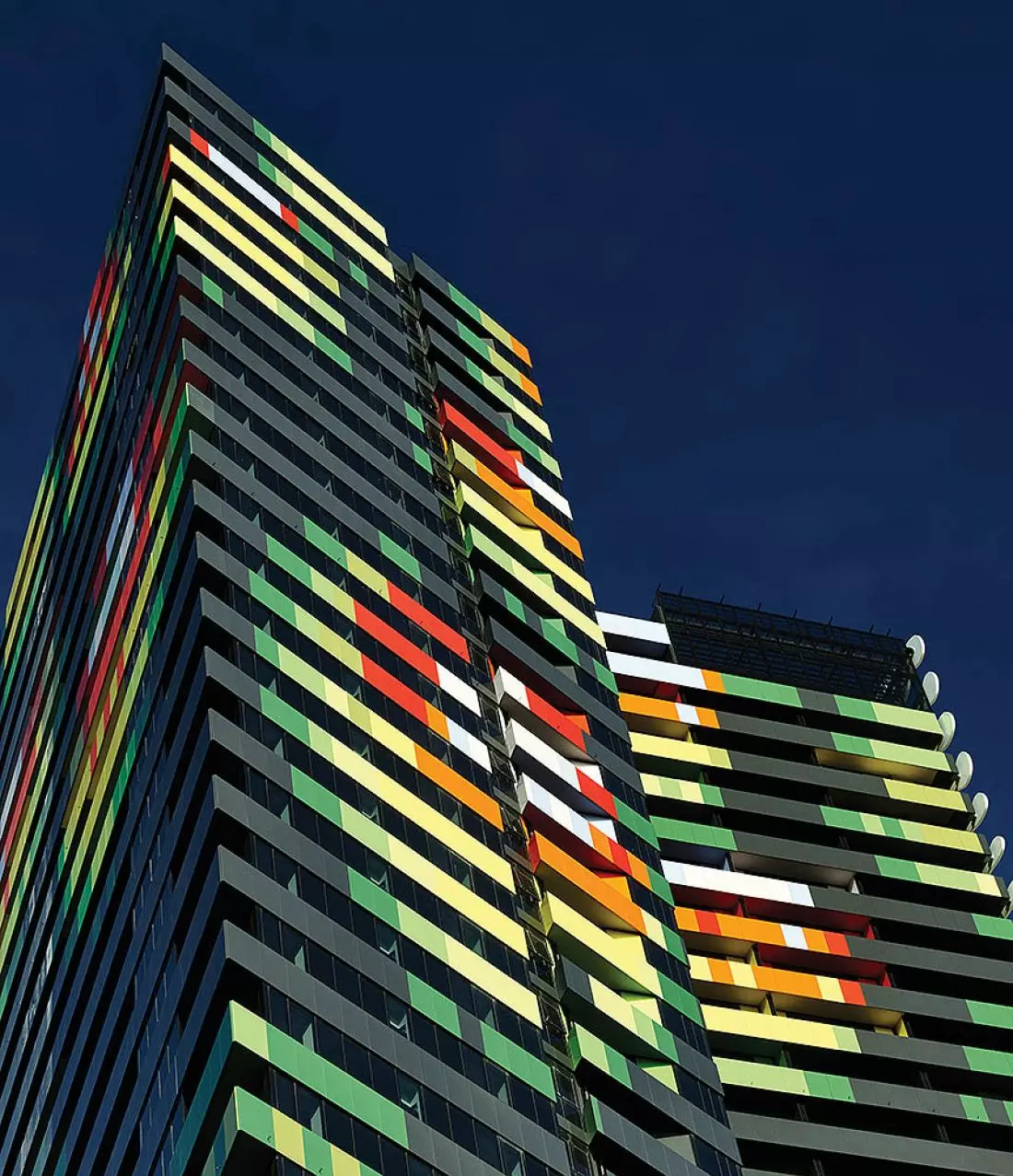 Architektoniczne farby proszkowe Interpon © AKZO NOBEL