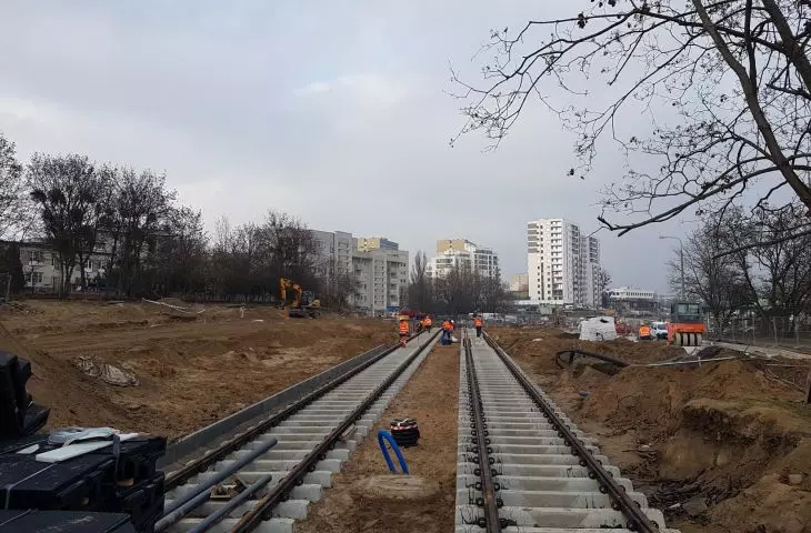 Streetcar route to Naramowice under construction - at the level of Pod Lipami estate. 
