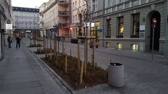 Pierwszy Poznan woonerf in Kwiatowa Street. Until this spring