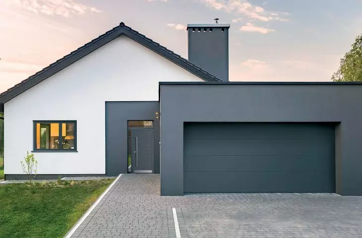 INNOVIEW garage door