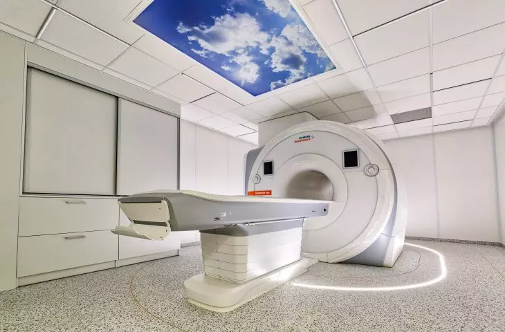 There is an orthopedic clinic in the guesthouse
