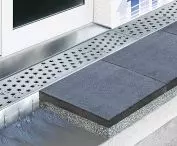 Modern pavement drainage system on ceilings - protection of the facade from dampness