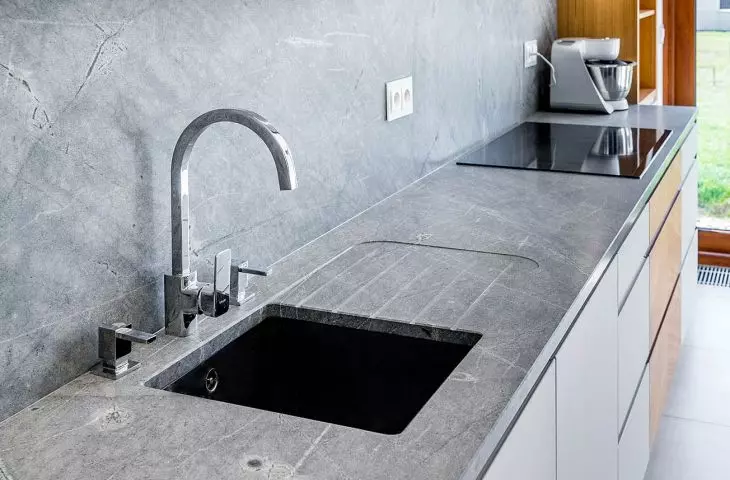 Granite 469