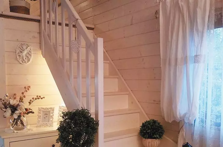 Wooden stairs for your home