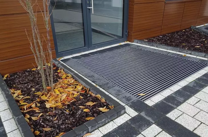 Facility and system doormats 