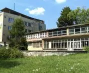 Budynek użyteczności publicznej jako pomnik. Szkoła-pomnik Tysiąclecia Państwa Polskiego