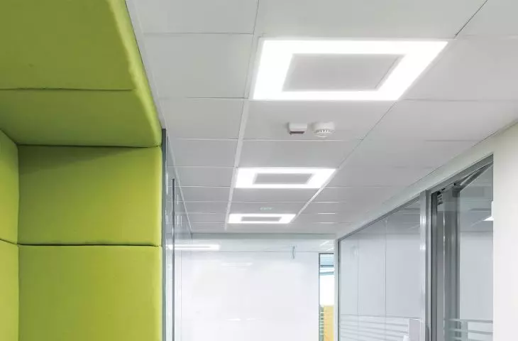 SQUARE LED – oprawy do sufitów 600x600