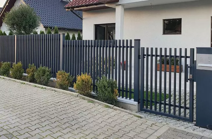 Fence Verticale
