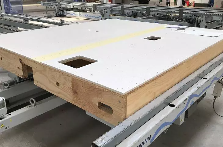 Prefabrykowany system ścian, dachów i stropów w systemie budowlanym STEICO