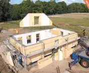 Prefabrykowany system ścian, dachów i stropów w systemie budowlanym STEICO