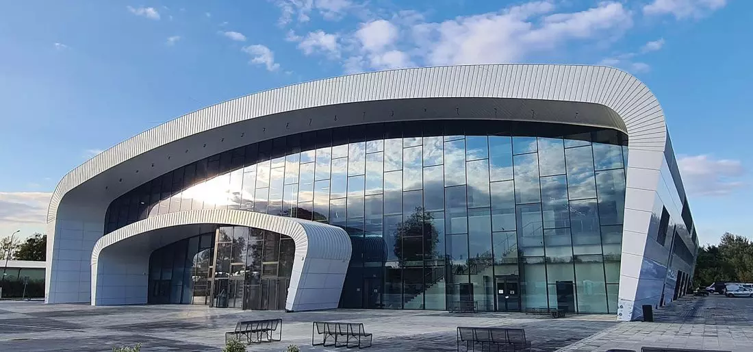 Systemy aluminiowe do
każdego segmentu rynku stolarki okiennej © ALURON