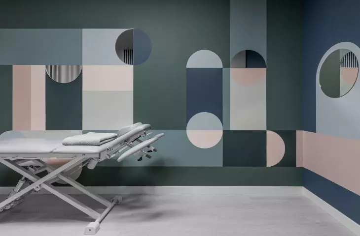 Geometric patterns on the wall