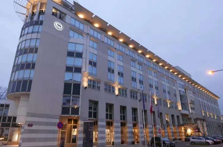 Sheraton Hotel, designed by Tadeusz Spychała, Piotr Szaroszyk