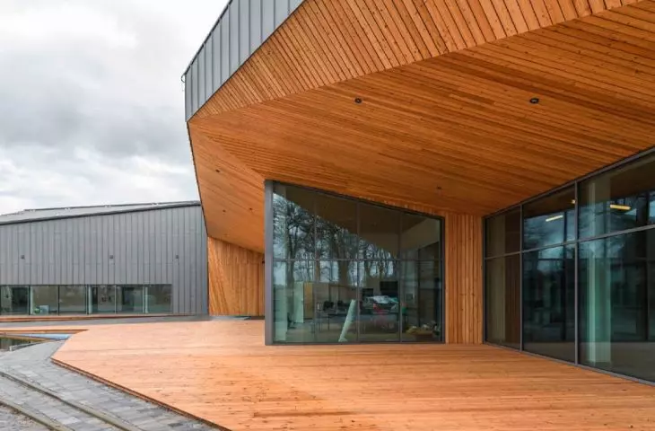 Nagroda w kategorii Obiekt architektoniczny — Gminny Ośrodek Kultury w Komornikach