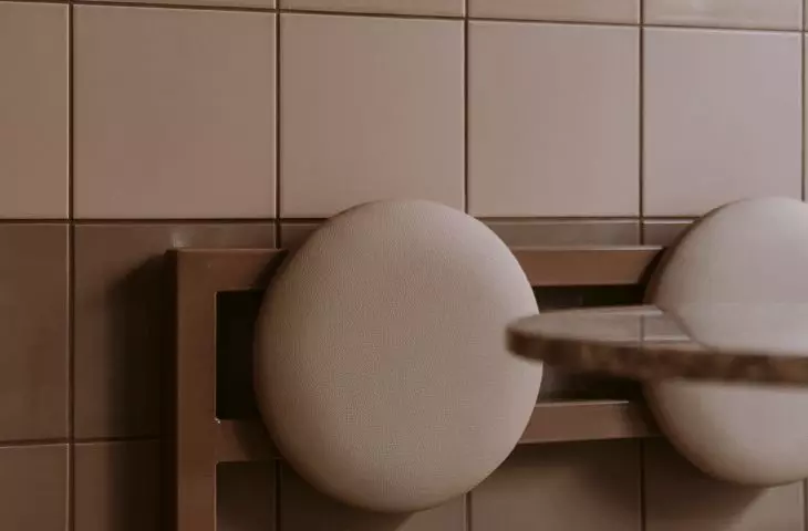 seat designed by Adam Wiercinski