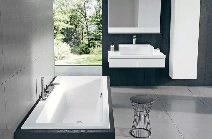 Complex bathroom arrangements - modern design and functionality