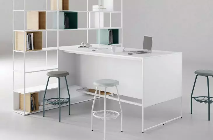 Balma STEPPS table and PUNG hockers