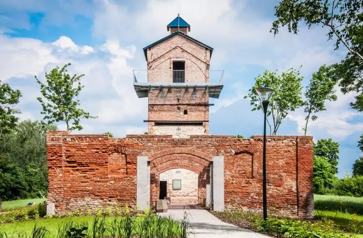 The former hop drying room has been adapted into an observation tower