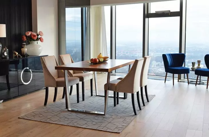 Flora chair