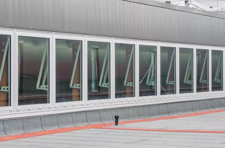 Gravitational smoke extraction - state-of-the-art solutions