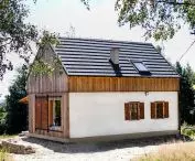 finishes of lime plaster and larch boards
