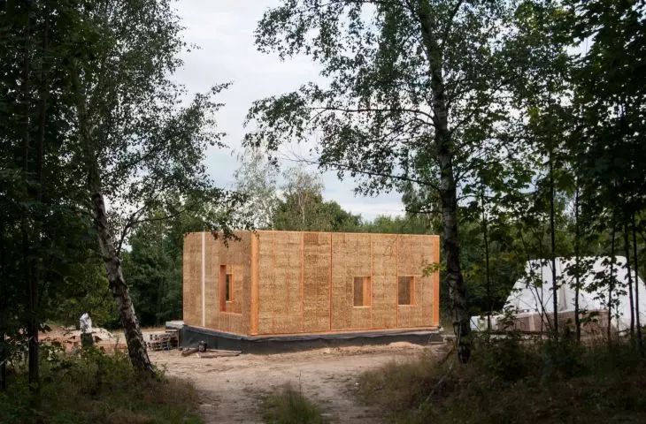 prefabrykowane panele słomiano-drewniane