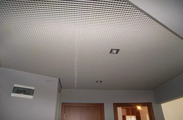 Light openwork ceilings - open