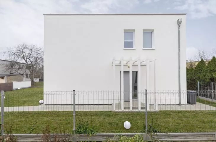 Compact form of the house