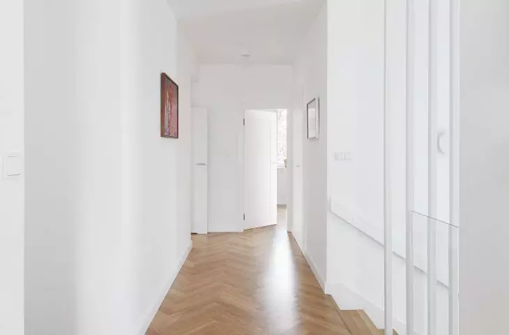 Dębowy parkiet położono w całym domu