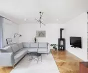House with Dylas, living room
