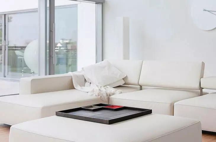 Some of the quietest air conditioners - ideal for cooling and heating homes, offices, hotels, restaurants