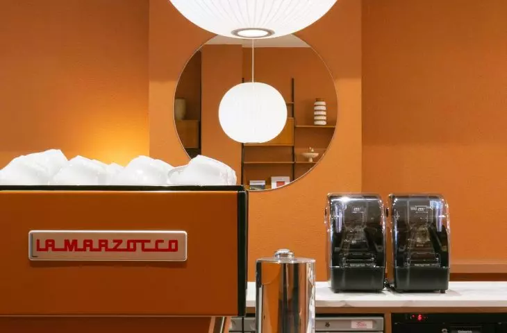 Detale baru i lampa Bubble w BEAM Café