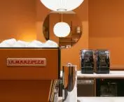 Detale baru i lampa Bubble w BEAM Café