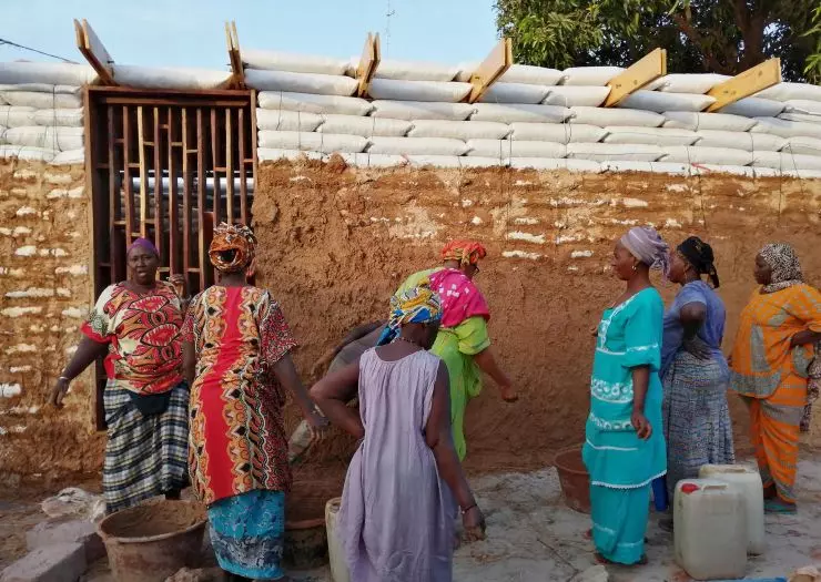 86 percent of people live in homes without a drinking water source 86 percent of people live in homes without a drinking water source