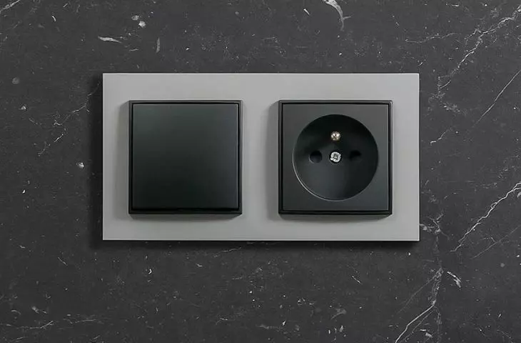 seria MINI