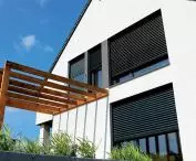 SOLIDBOX flush-mounted outdoor blind