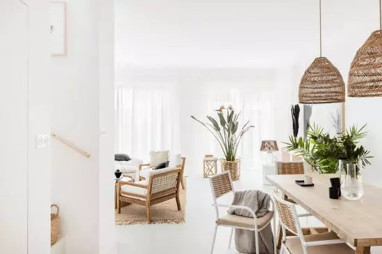 widok na salon i&nbsp;jadalnię