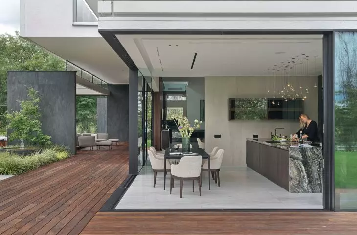 Kitchen open to terrace