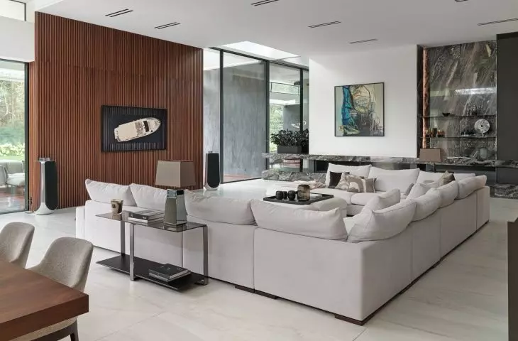 Fluted wall in the living room