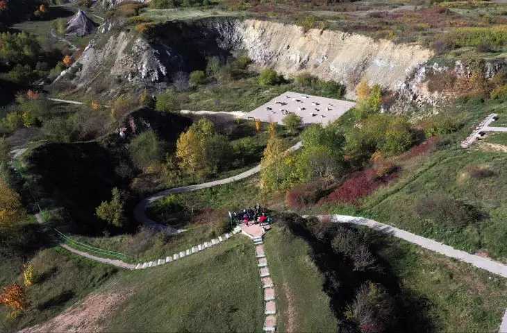 Educational trails and viewpoint in the Wietrznia Nature Reserve