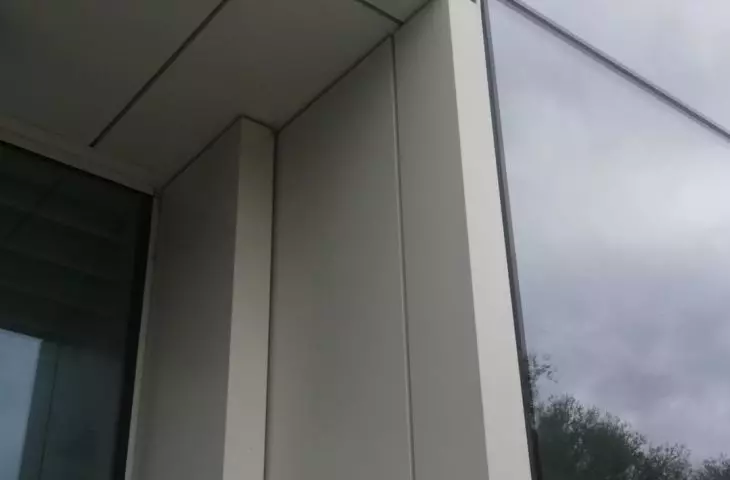 Farmina office building, retail