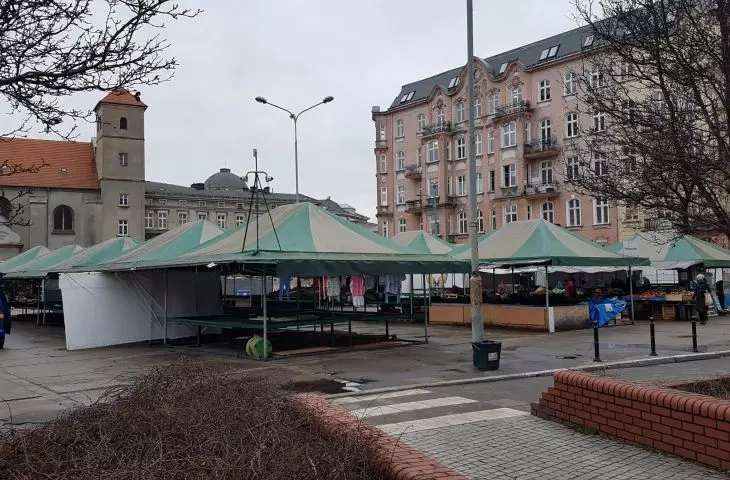Bernardine Square - the northern part of the market bordering the streetcar stop. 